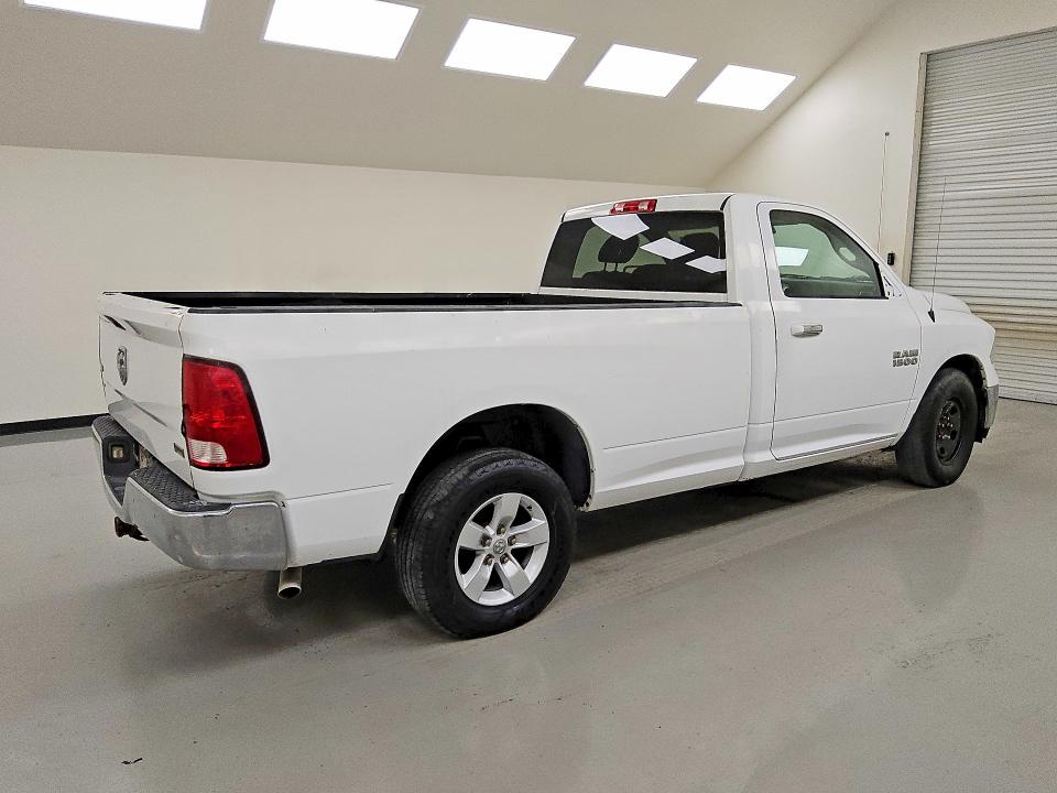 61781396 :رقم المزاد ، 3C6JR6EG5HG656132 vin ، 2017 Ram 1500 مزاد بيع
