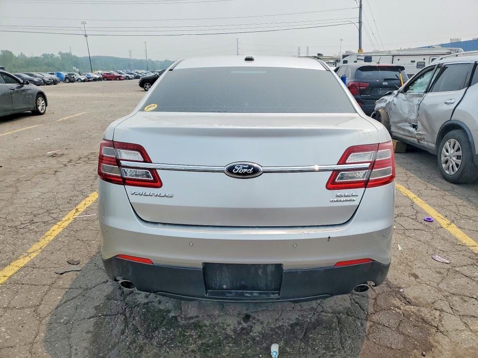 61221916 :رقم المزاد ، 1FAHP2E85DG152156 vin ، 2013 Ford Taurus مزاد بيع