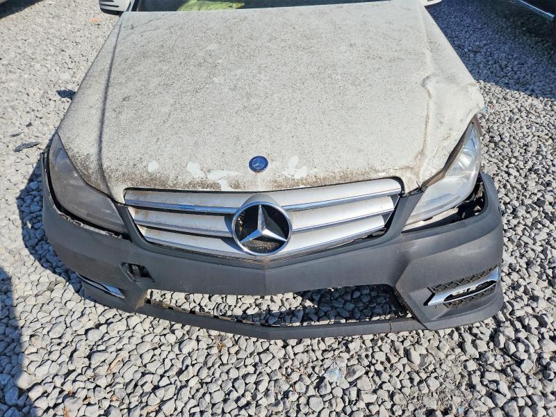 2012 Mercedes-benz C მანქანა იყიდება აუქციონზე, vin: WDDGF8BB2CR239520, აუქციონის ნომერი: 85987325