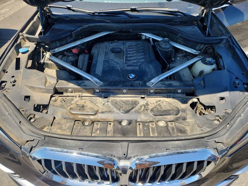 61423666 :رقم المزاد ، 5UXCR6C5XKLK88610 vin ، 2019 Bmw X5 مزاد بيع