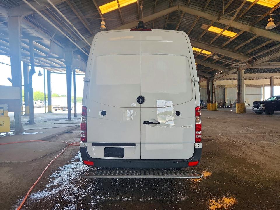2016 Mercedes-benz Sprinter მანქანა იყიდება აუქციონზე, vin: WD3PE8DD0GP361204, აუქციონის ნომერი: 59158286