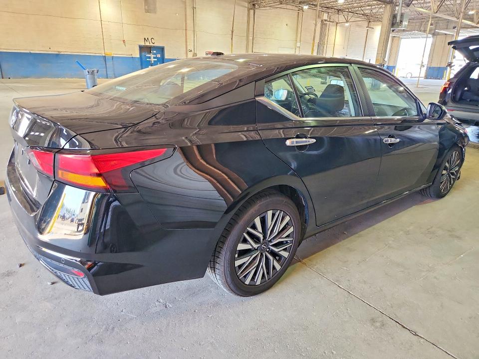 59717426 :رقم المزاد ، 1N4BL4DV1SN367563 vin ، 2025 Nissan Altima مزاد بيع