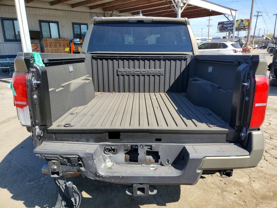 Продаж на аукціоні авто 2025 Toyota Tacoma, vin: 3TMKB5FN2SM033715, номер лоту: 61401716