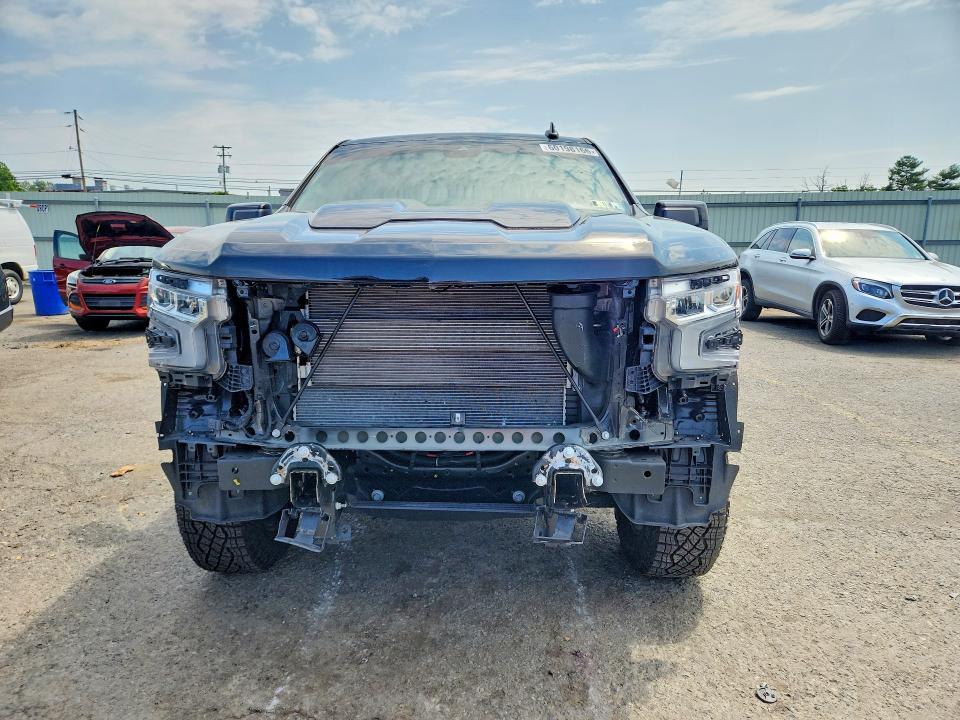 Продажа на аукционе авто 2024 Chevrolet Silverado, vin: 3GCUDFED0RG450065, номер лота: 60198166