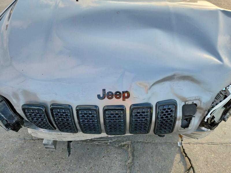 63177176 :رقم المزاد ، 1C4PJLLB0KD479090 vin ، 2019 Jeep Cherokee مزاد بيع