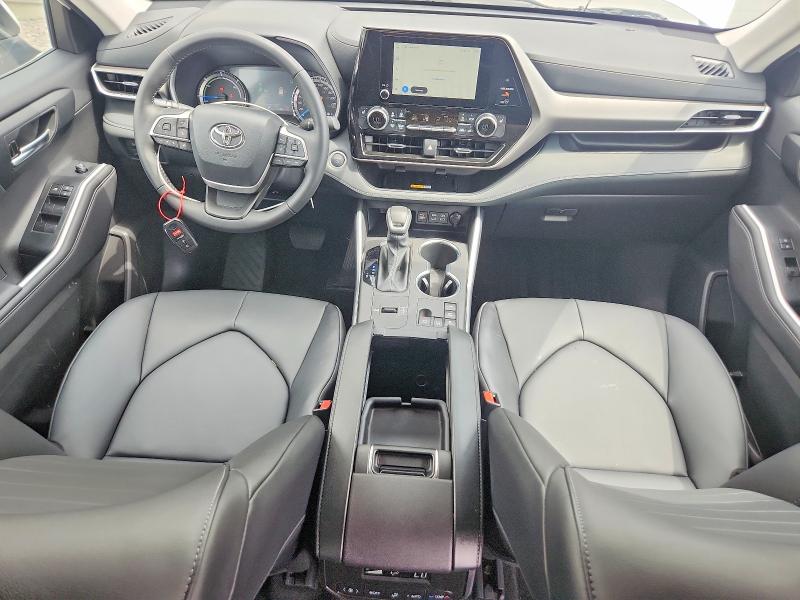 2025 Toyota Highlander Hybrid მანქანა იყიდება აუქციონზე, vin: 5TDKBRCH1SS646740, აუქციონის ნომერი: 62124506
