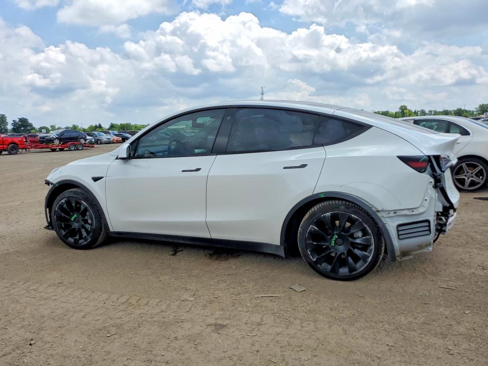 60137526 :رقم المزاد ، 5YJYGDED3MF114146 vin ، 2021 Tesla Model Y مزاد بيع