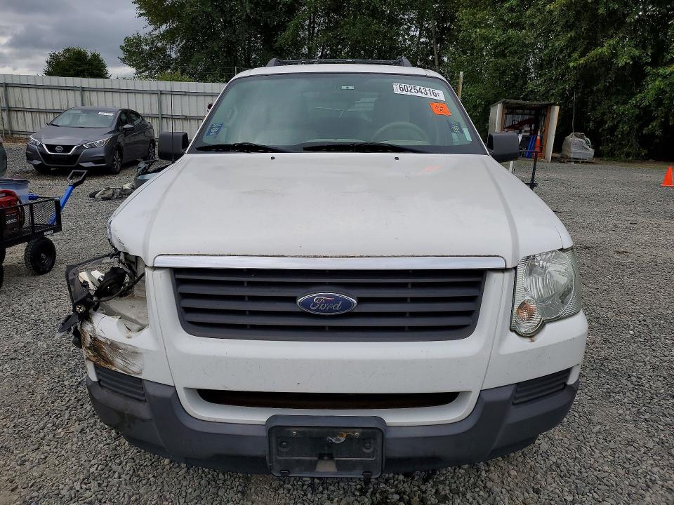 60254316 :رقم المزاد ، 1FMEU72E16UA15566 vin ، 2006 Ford Explorer مزاد بيع