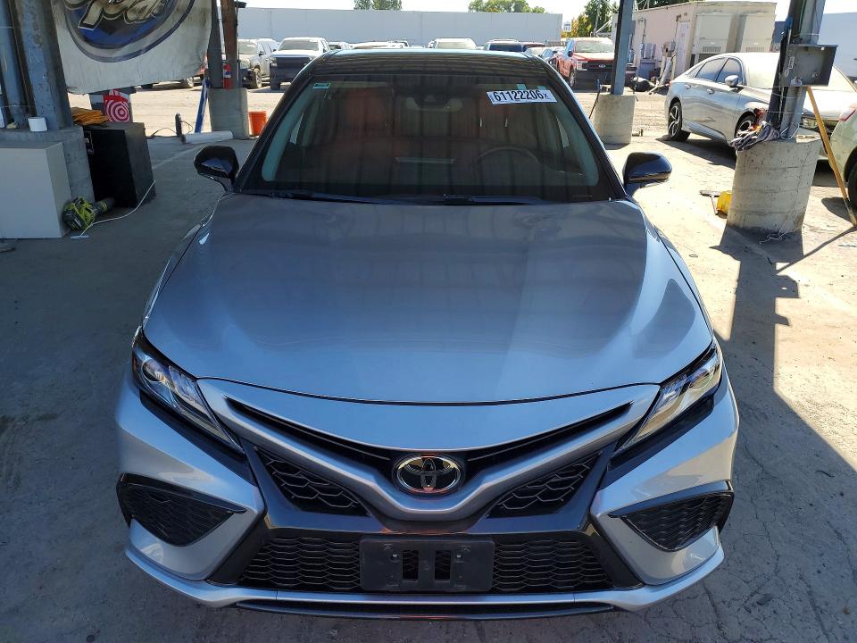 2023 Toyota Camry მანქანა იყიდება აუქციონზე, vin: 4T1K61AK1PU103522, აუქციონის ნომერი: 61122206