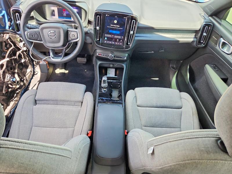 Продажа на аукционе авто 2023 Volvo Xc40, vin: YV4ED3UM9P2072464, номер лота: 61977016