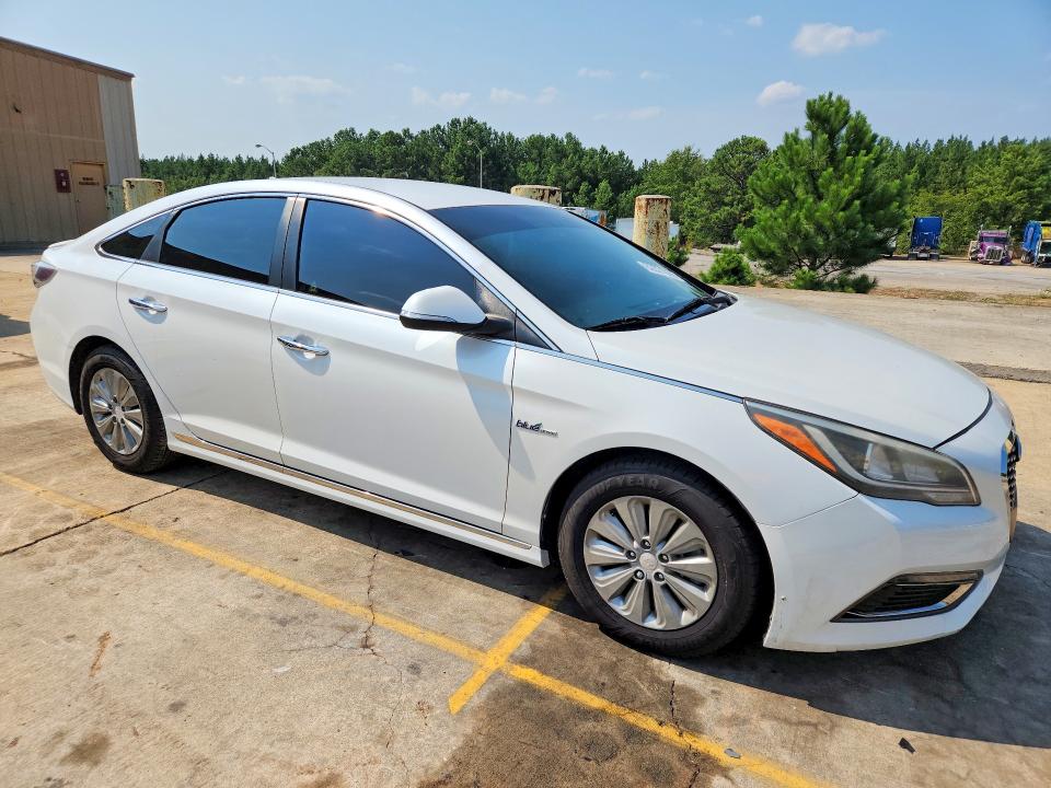 Продажа на аукционе авто 2016 Hyundai Sonata Hybrid, vin: KMHE24L18GA038863, номер лота: 62621006
