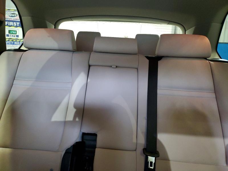 61810186 :رقم المزاد ، 5UXZV4C54BL412378 vin ، 2011 Bmw X5 مزاد بيع