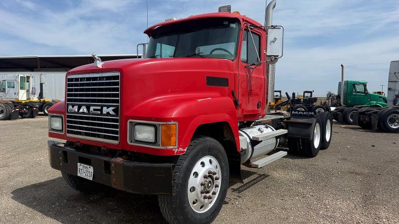 Продажа на аукционе авто 2002 Mack 600, vin: 1M2AA18Y12W146890, номер лота: 61598436