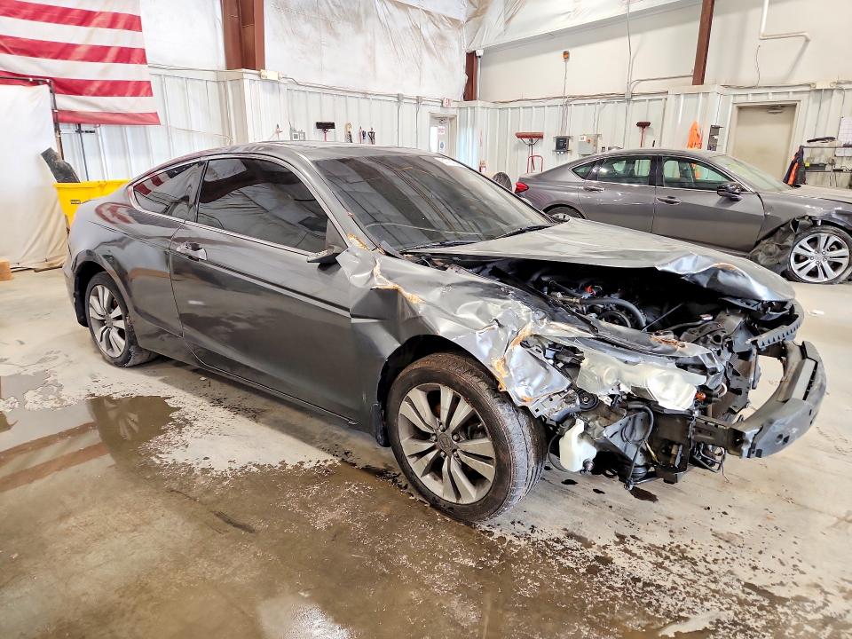 61721526 :رقم المزاد ، 1HGCS1B36AA012025 vin ، 2010 Honda Accord مزاد بيع