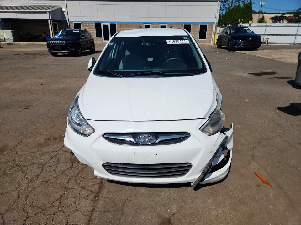 61670406 :رقم المزاد ، KMHCT5AE9EU142922 vin ، 2014 Hyundai Accent مزاد بيع
