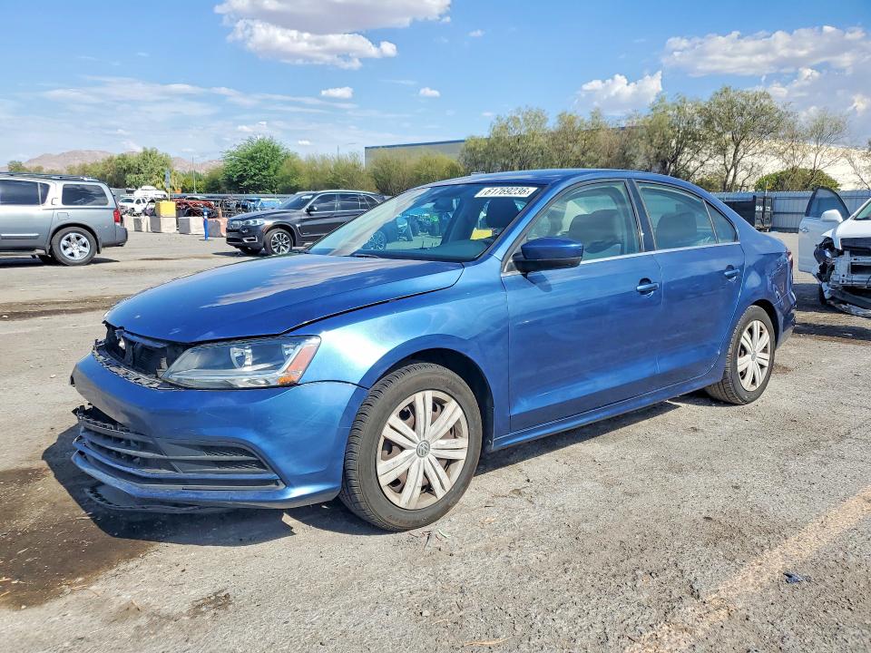 2017 Volkswagen Jetta მანქანა იყიდება აუქციონზე, vin: 3VW2B7AJ1HM318122, აუქციონის ნომერი: 61769236
