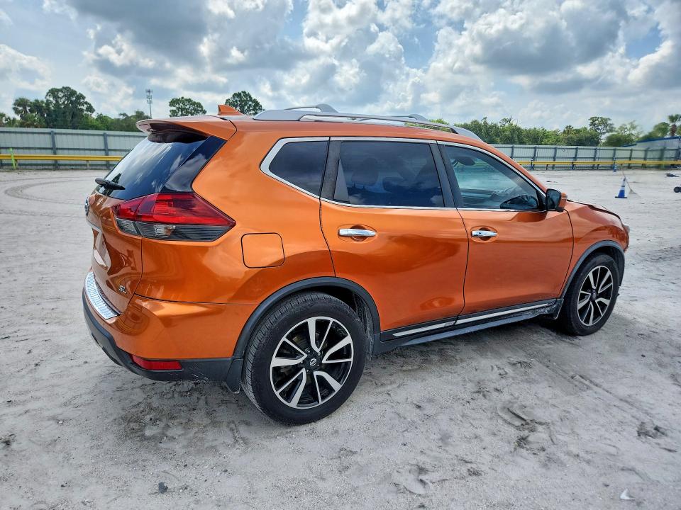 2018 Nissan Rogue მანქანა იყიდება აუქციონზე, vin: JN8AT2MT5JW456283, აუქციონის ნომერი: 62321936