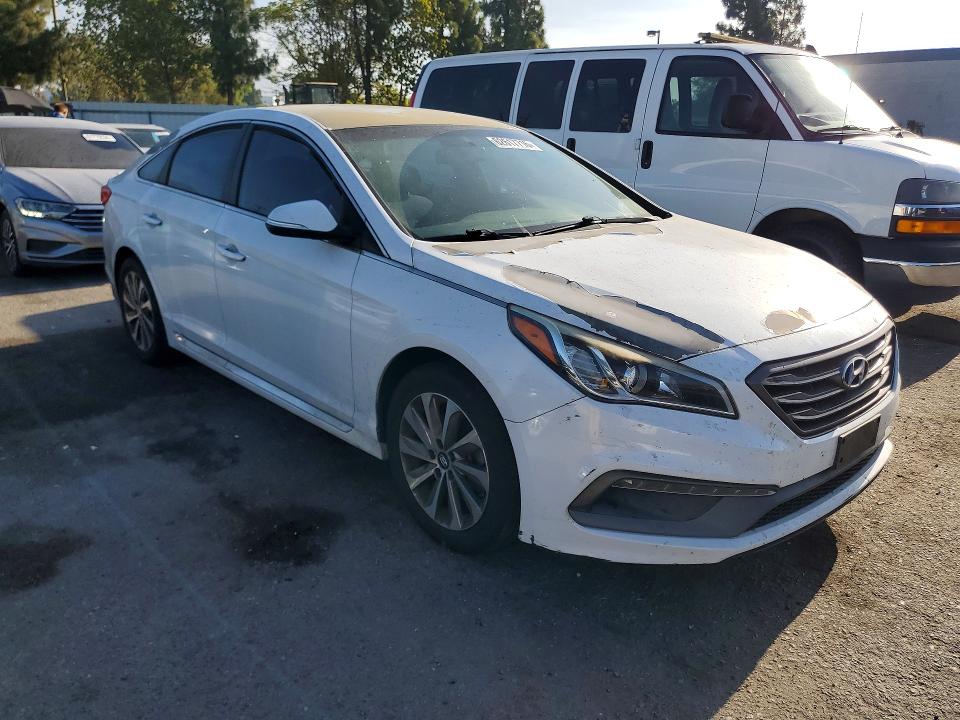 2015 Hyundai Sonata მანქანა იყიდება აუქციონზე, vin: 5NPE34AF6FH097739, აუქციონის ნომერი: 62617716