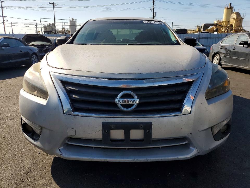 2013 Nissan Altima მანქანა იყიდება აუქციონზე, vin: 1N4AL3AP1DC273175, აუქციონის ნომერი: 61234136