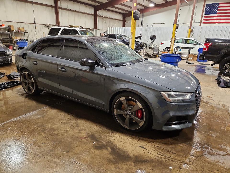Продажа на аукционе авто 2019 Audi S3, vin: WAUB1HFF4KA099660, номер лота: 61707696