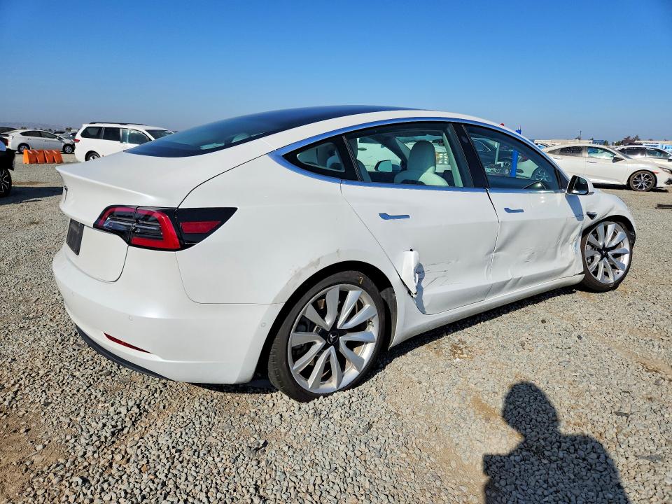 2019 Tesla Model 3 მანქანა იყიდება აუქციონზე, vin: 5YJ3E1EA3KF302666, აუქციონის ნომერი: 60888576