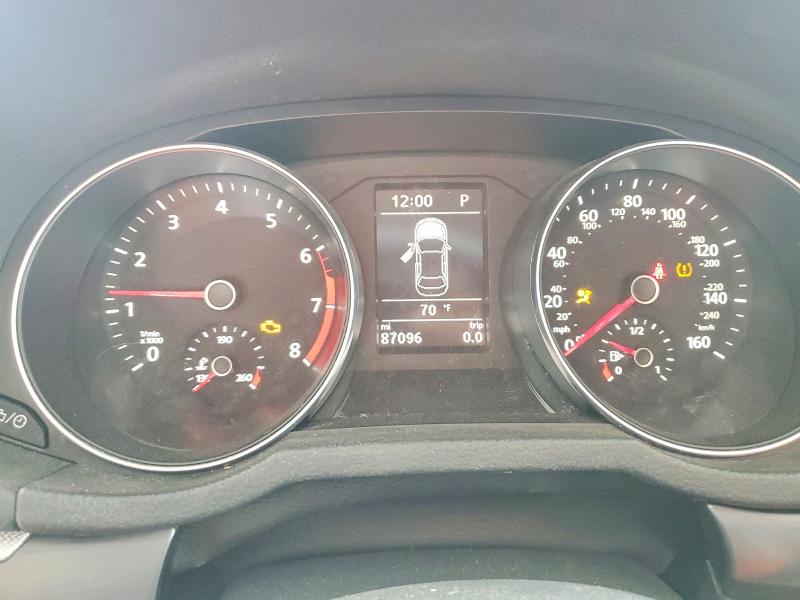 61085376 :رقم المزاد ، 1VWDT7A38HC036102 vin ، 2017 Volkswagen Passat مزاد بيع