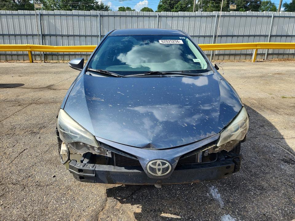 62025256 :رقم المزاد ، 2T1BURHE0JC004977 vin ، 2018 Toyota Corolla مزاد بيع