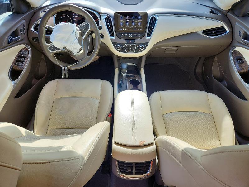 60626136 :رقم المزاد ، 1G1ZE5SX0NF108308 vin ، 2022 Chevrolet Malibu مزاد بيع