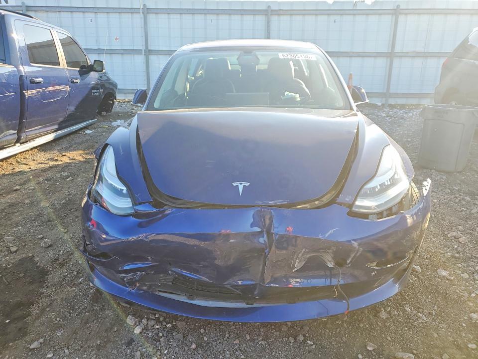 Продаж на аукціоні авто 2018 Tesla Model 3, vin: 5YJ3E1EB8JF063641, номер лоту: 62305136