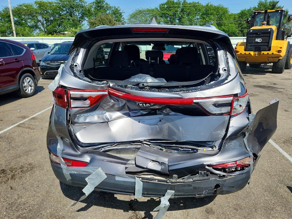 Продажа на аукционе авто 2018 Kia Sportage, vin: KNDPMCAC8J7379075, номер лота: 85791285