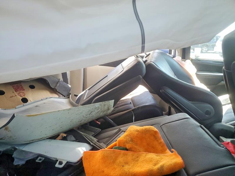 60028436 :رقم المزاد ، 2C4RDGDGXJR323443 vin ، 2018 Dodge Grand Caravan مزاد بيع