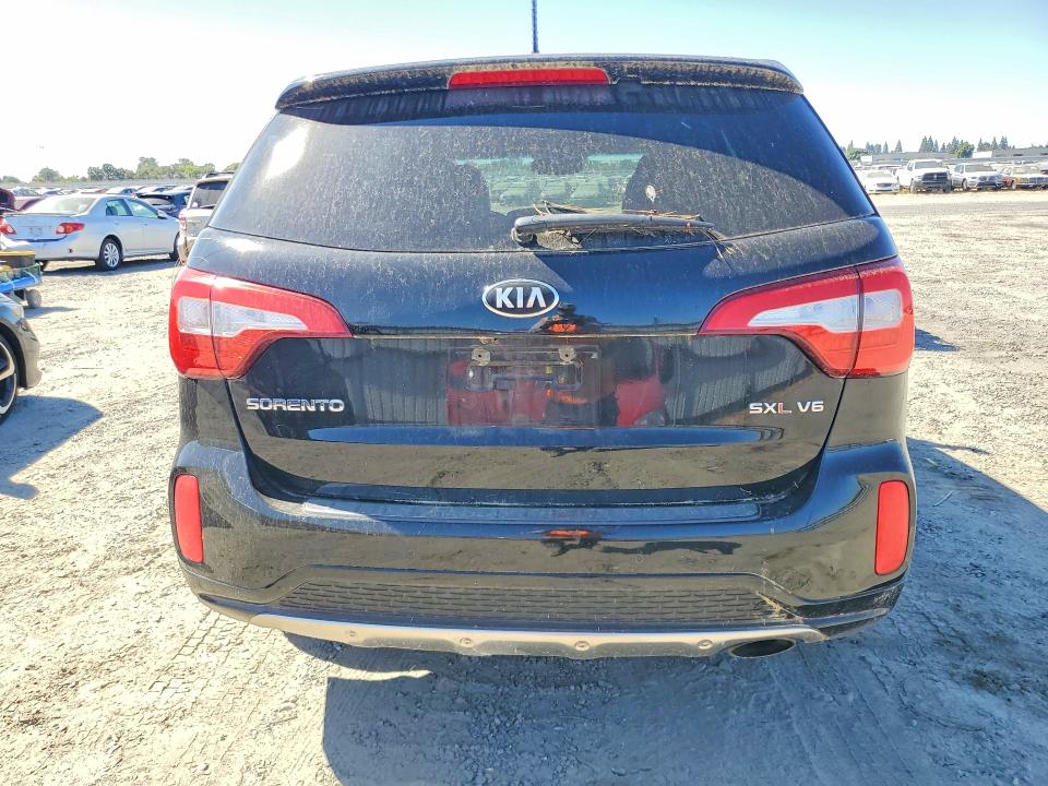 60854396 :رقم المزاد ، 5XYKWDA74FG599269 vin ، 2015 Kia Sorento مزاد بيع