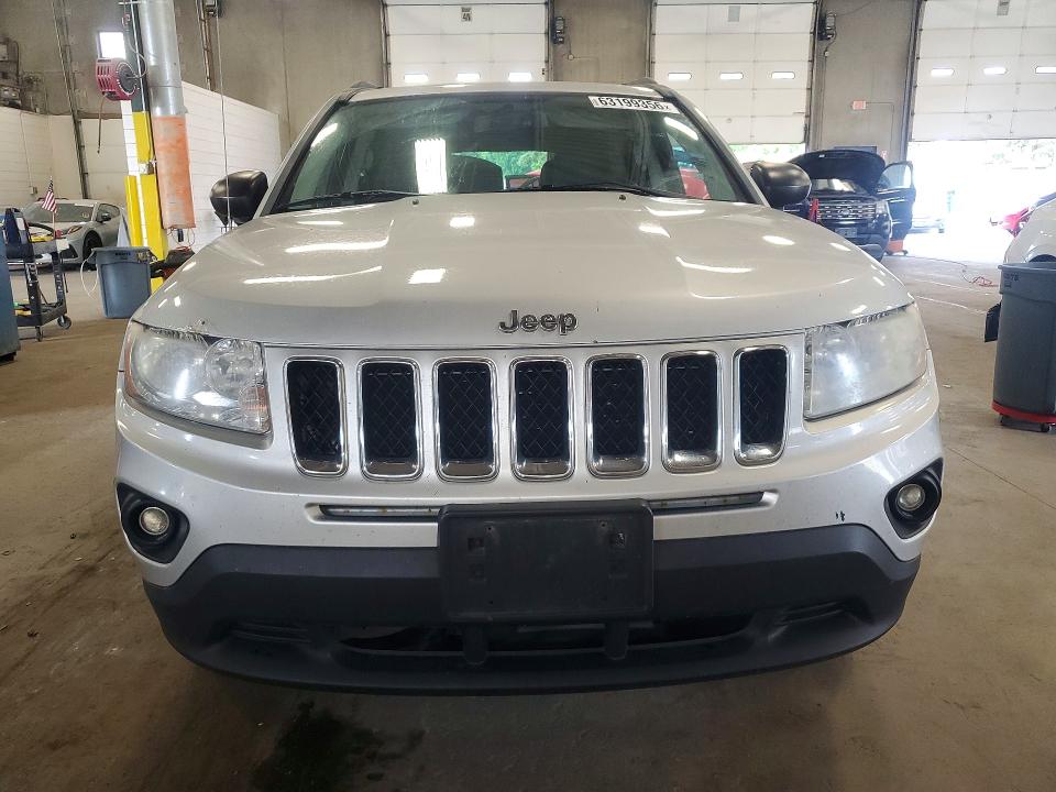 2012 Jeep Compass მანქანა იყიდება აუქციონზე, vin: 1C4NJDEB2CD572558, აუქციონის ნომერი: 63199356