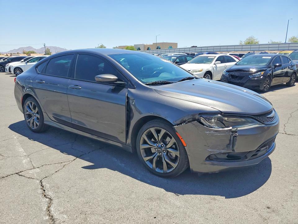 59625606 :رقم المزاد ، 1C3CCCBG2FN530177 vin ، 2015 Chrysler 200 مزاد بيع