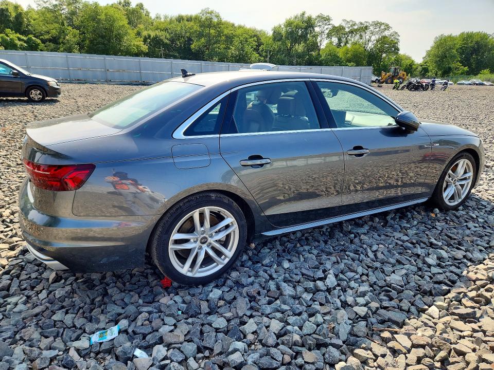 62498726 :رقم المزاد ، WAUDAAF4XRN002334 vin ، 2024 Audi A4 مزاد بيع