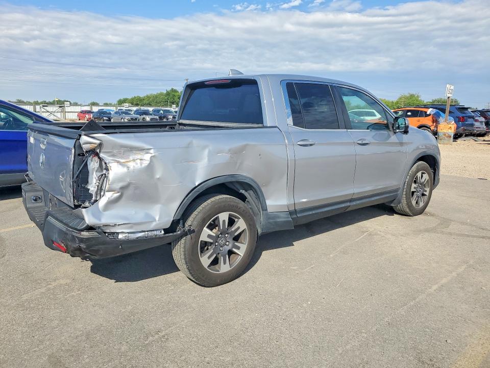 59372346 :رقم المزاد ، 5FPYK2F6XHB010530 vin ، 2017 Honda Ridgeline مزاد بيع