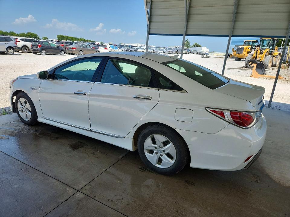 Продаж на аукціоні авто 2011 Hyundai Sonata, vin: KMHEC4A46BA008120, номер лоту: 61985666