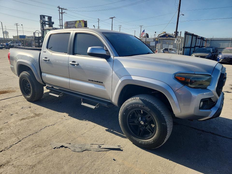 Продаж на аукціоні авто 2017 Toyota Tacoma, vin: 3TMAZ5CN9HM041704, номер лоту: 62704736