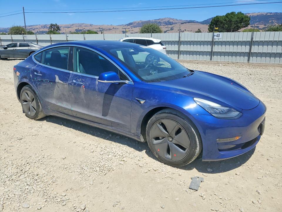 62351216 :رقم المزاد ، 5YJ3E1EB9LF617675 vin ، 2020 Tesla Model 3 مزاد بيع