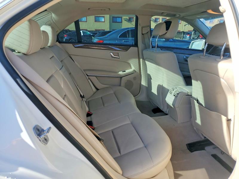 59796946 :رقم المزاد ، WDDHF5KB6EA885793 vin ، 2014 Mercedes-benz E مزاد بيع