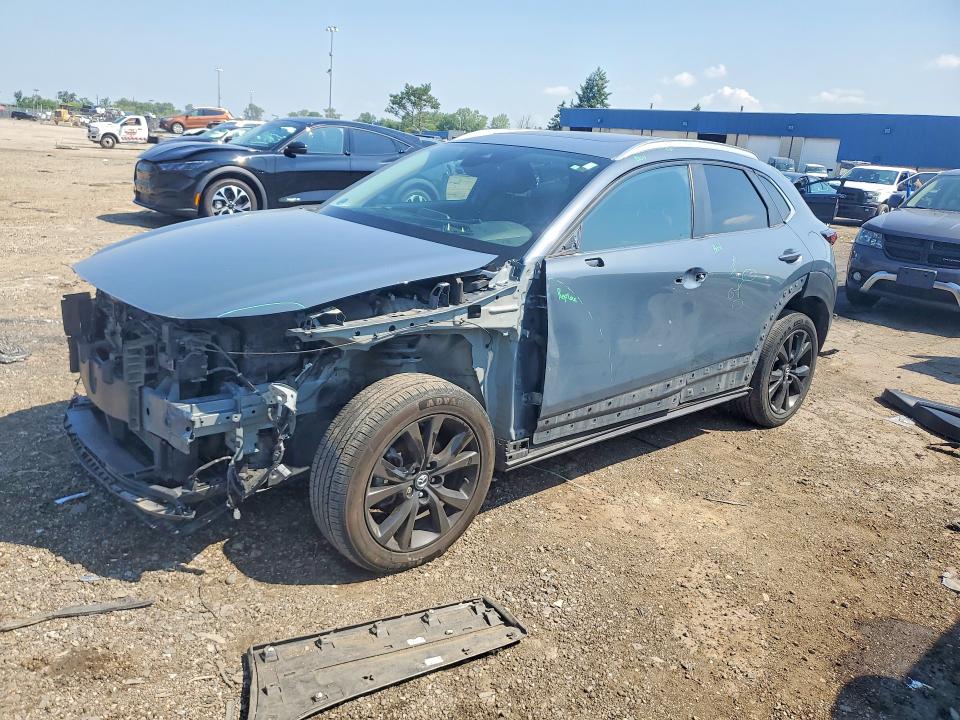 59329286 :رقم المزاد ، 3MVDMBCL1NM406640 vin ، 2022 Mazda Cx-30 مزاد بيع