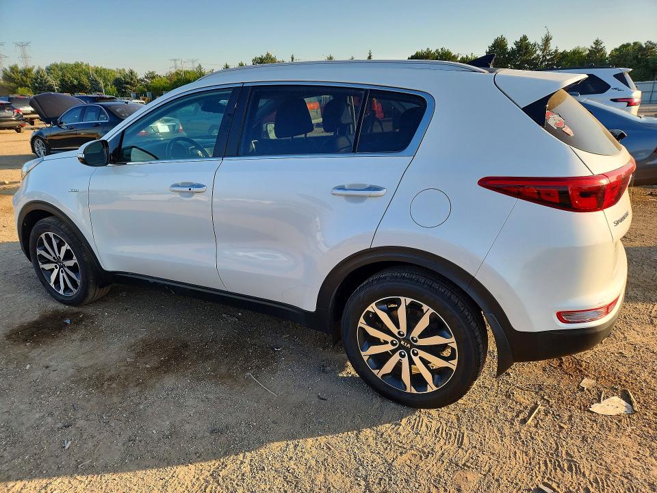 60388786 :رقم المزاد ، KNDPNCAC5H7220988 vin ، 2017 Kia Sportage مزاد بيع