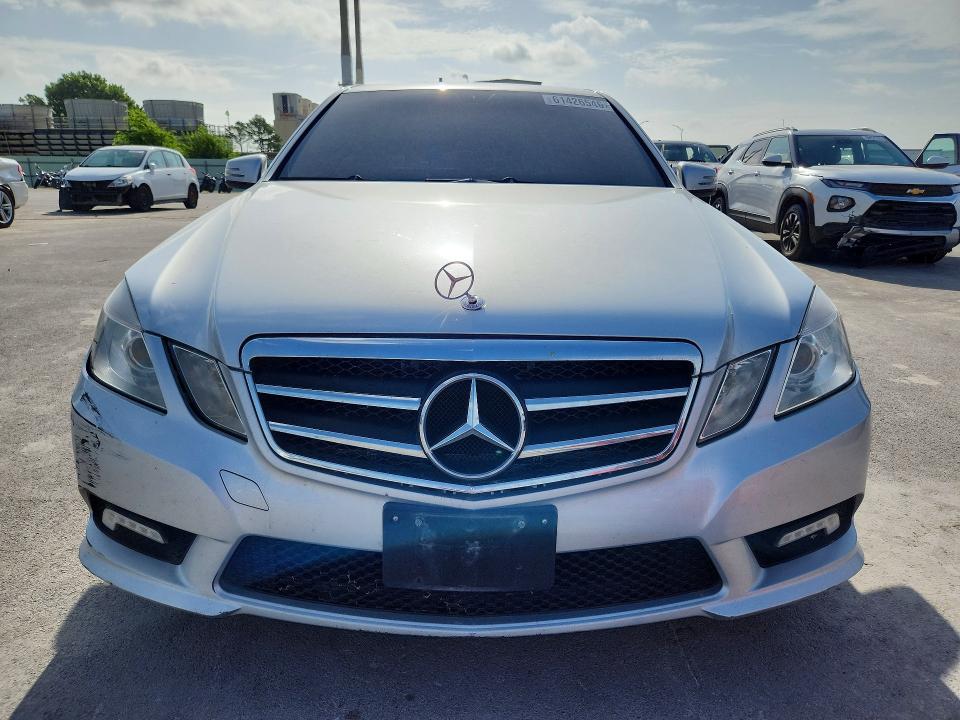 2011 Mercedes-benz E მანქანა იყიდება აუქციონზე, vin: WDDHF8HB7BA492292, აუქციონის ნომერი: 61426546