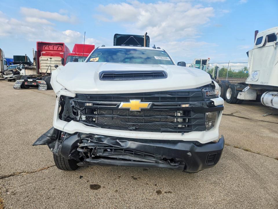Продажа на аукционе авто 2024 Chevrolet Silverado, vin: 1GB4YSEY0RF411353, номер лота: 57663396