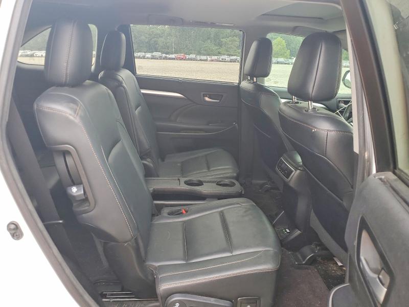 Продаж на аукціоні авто 2017 Toyota Highlander, vin: 5TDKZRFHXHS517573, номер лоту: 61915686