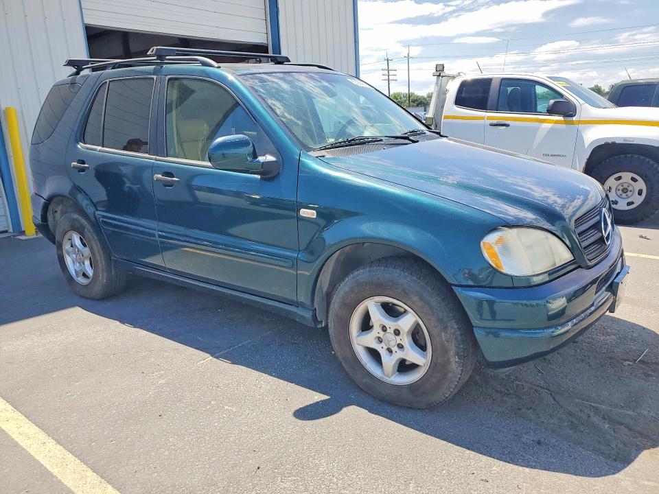 59288866 :رقم المزاد ، 4JGAB72E6XA067394 vin ، 1999 Mercedes-benz Ml مزاد بيع