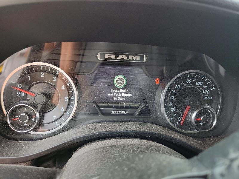 61619756 :رقم المزاد ، 1C6SRFRT7NN226519 vin ، 2022 Ram 1500 مزاد بيع
