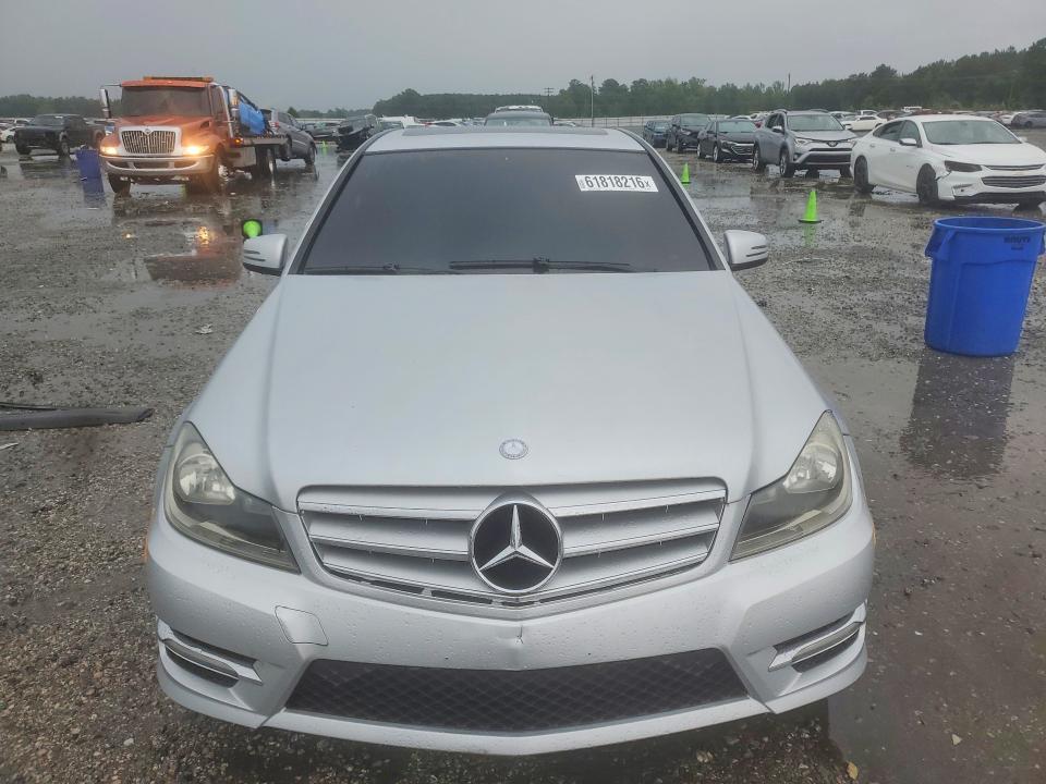 61818216 :رقم المزاد ، WDDGF8AB2DR256563 vin ، 2013 Mercedes-benz C مزاد بيع
