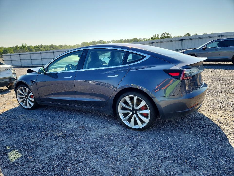 2018 Tesla Model 3 მანქანა იყიდება აუქციონზე, vin: 5YJ3E1EB7JF151371, აუქციონის ნომერი: 60953256