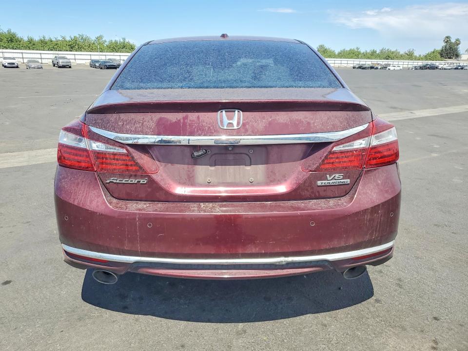 2017 Honda Accord მანქანა იყიდება აუქციონზე, vin: 1HGCR3F94HA015103, აუქციონის ნომერი: 61974396